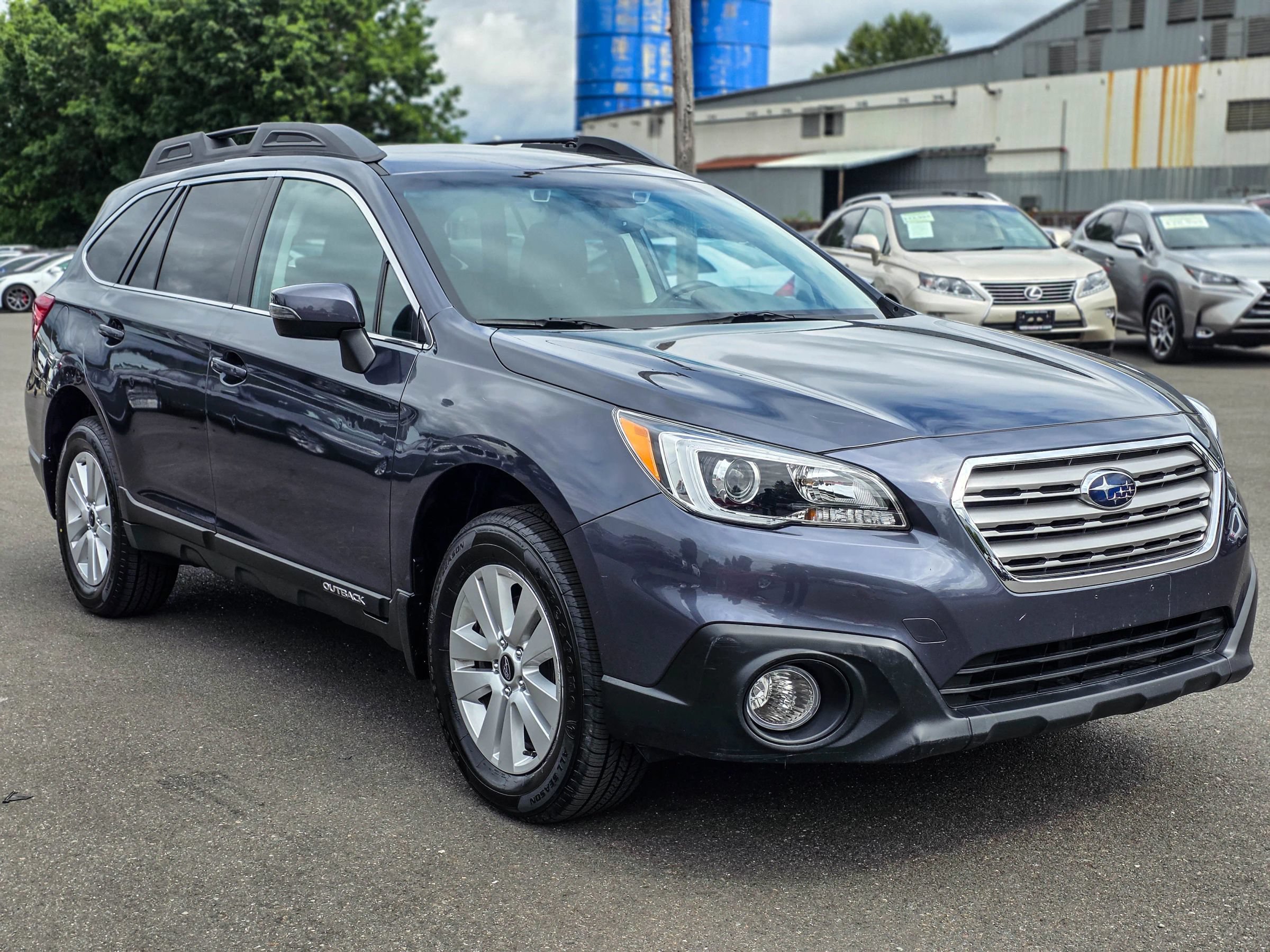 Used 2016 Subaru Outback 2.5i Premium AWD/4WD image 1