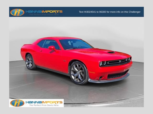 Used 2019 Dodge Challenger R/T w/ Cold Weather Group RWD image 1
