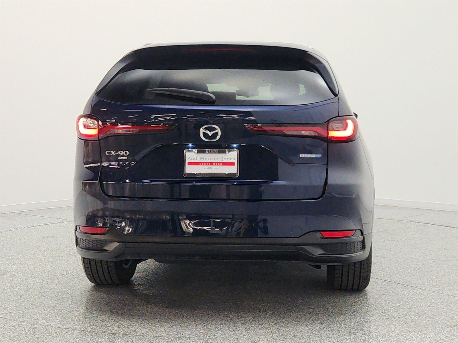 Used 2024 MAZDA CX-90 Plug-In Hybrid w/ Preferred AWD/4WD image 6