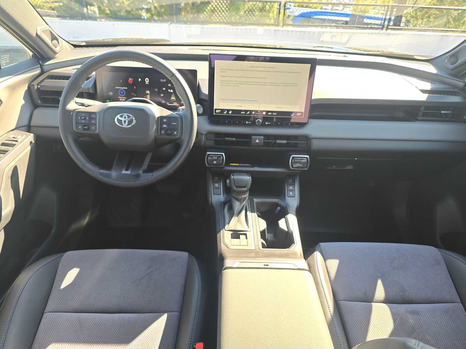 Used 2026 Toyota RAV4 XSE w/ Weather Package AWD/4WD image 18