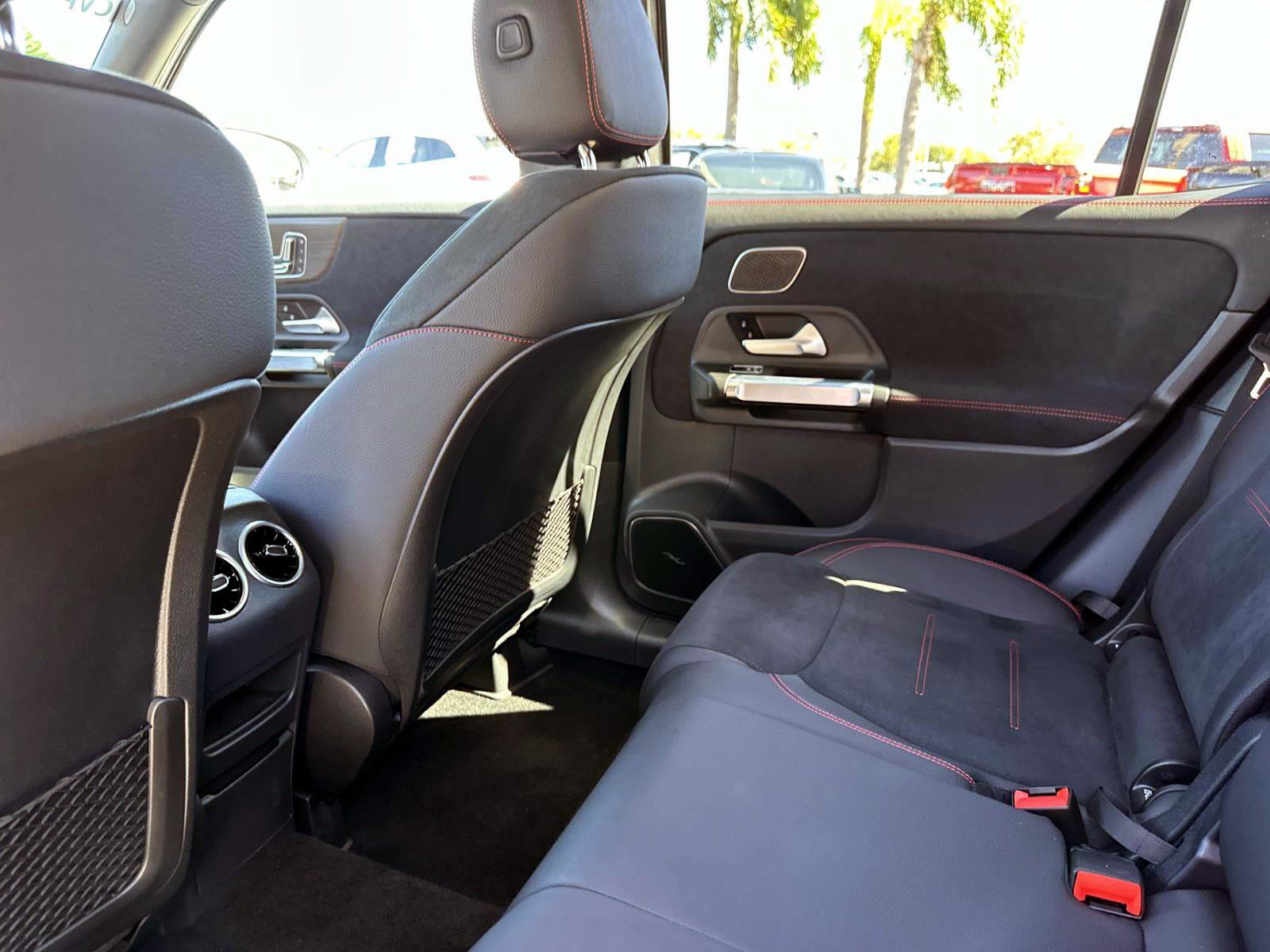 Certified 2025 Mercedes-Benz GLB 250 image 15