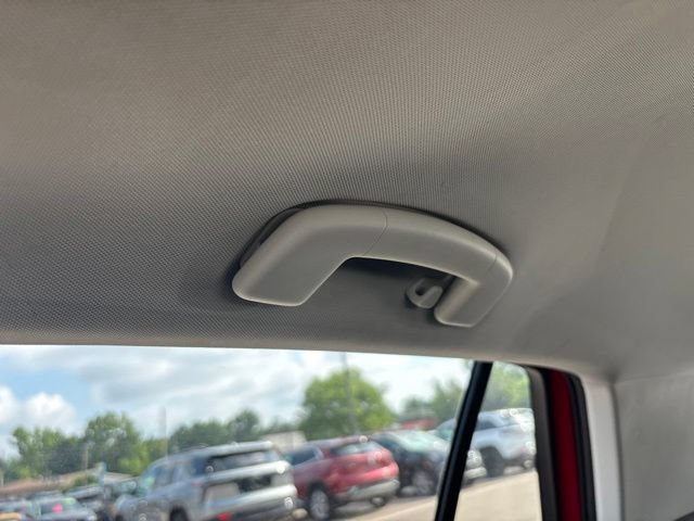 Used 2015 Volkswagen Golf 4-Door FWD image 26