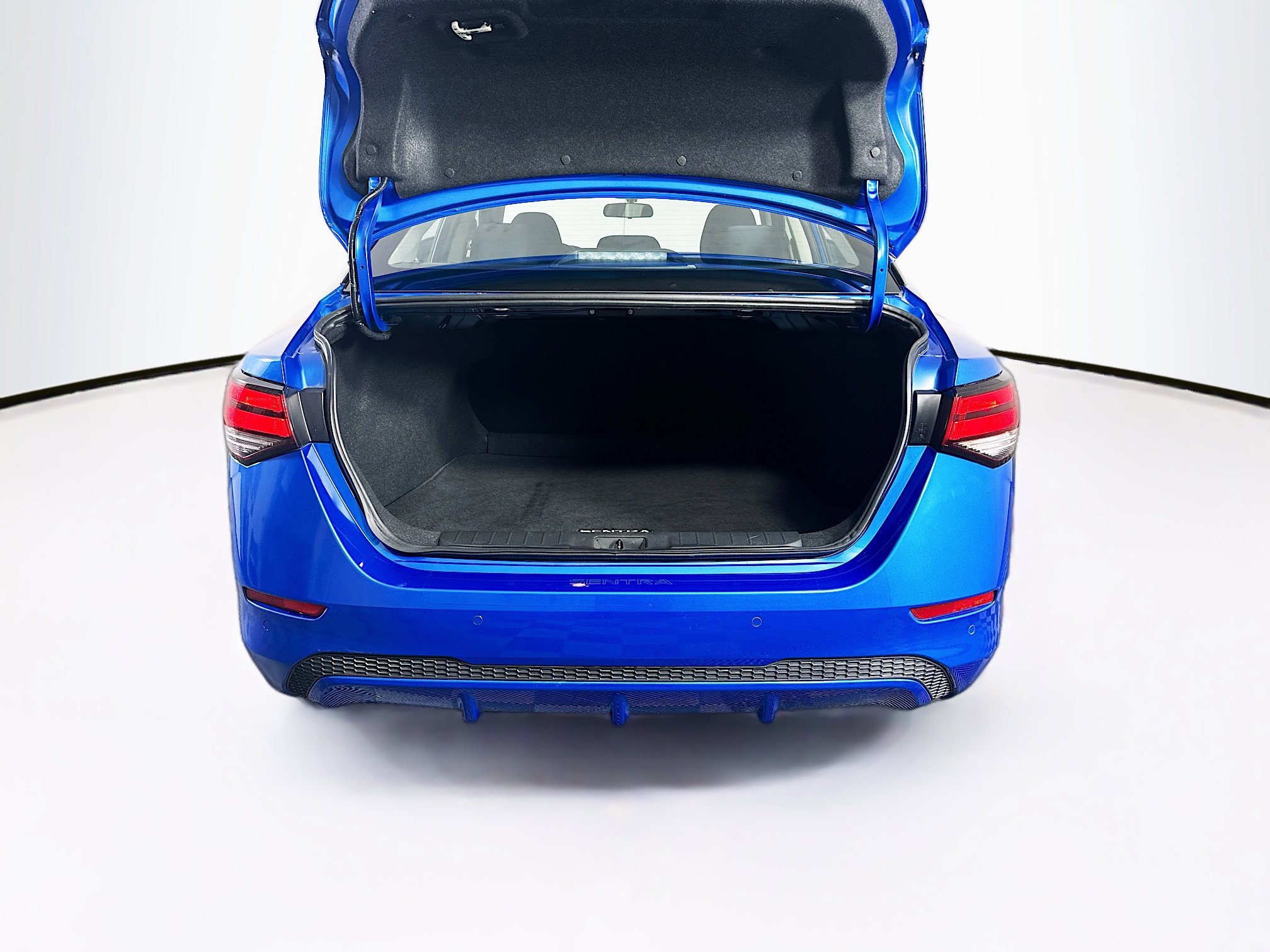 Used 2024 Nissan Sentra SV image 27