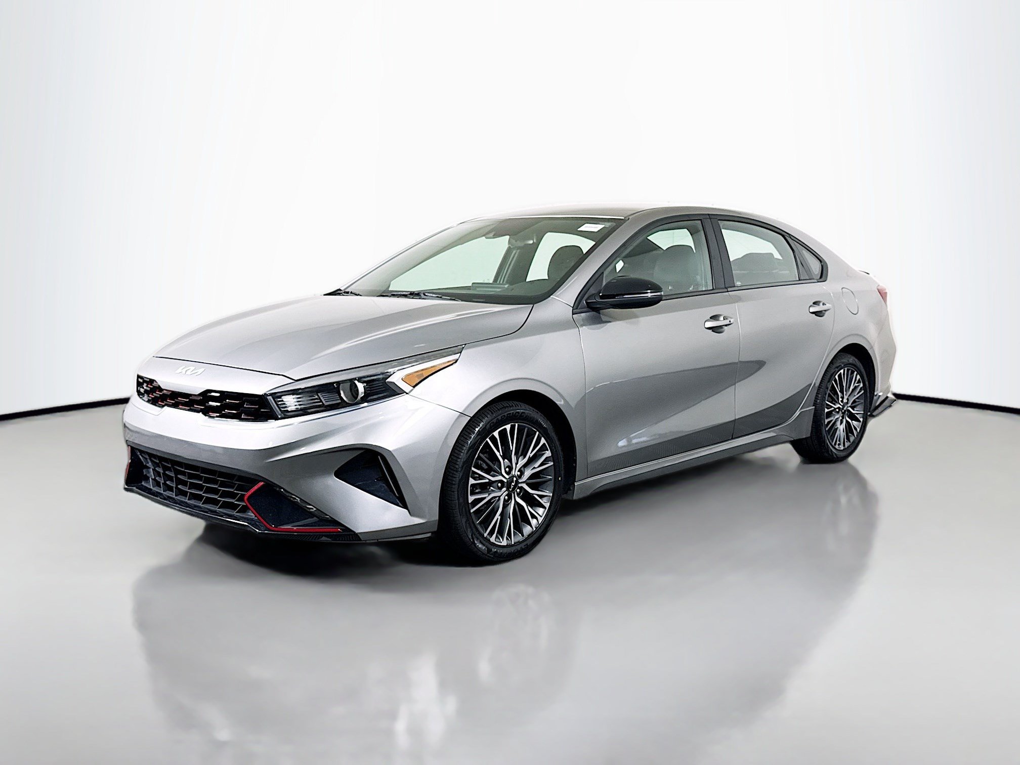 Used 2022 Kia Forte GT-Line FWD image 4