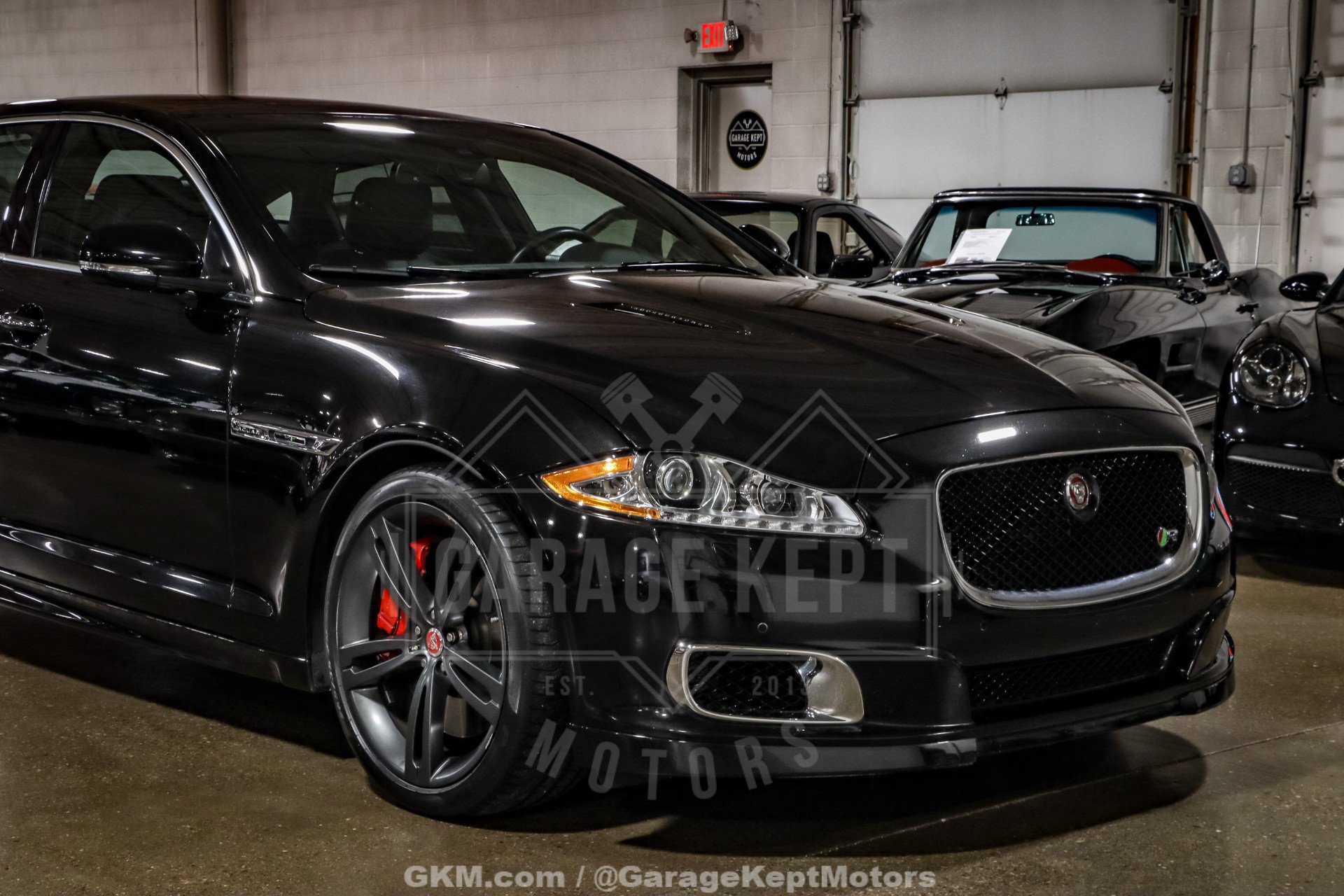 Used 2015 Jaguar XJ R LWB image 13