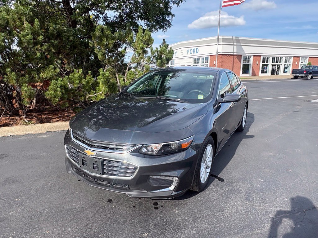 Used 2017 Chevrolet Malibu LT
