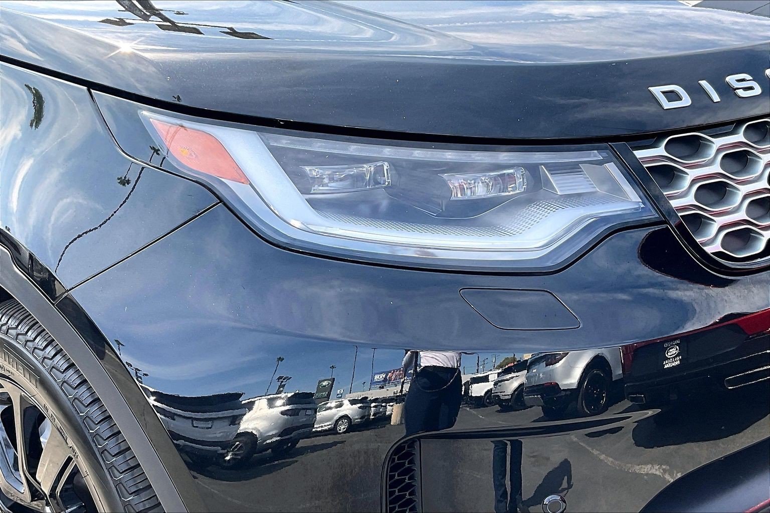 Certified 2025 Land Rover Discovery S AWD/4WD image 25