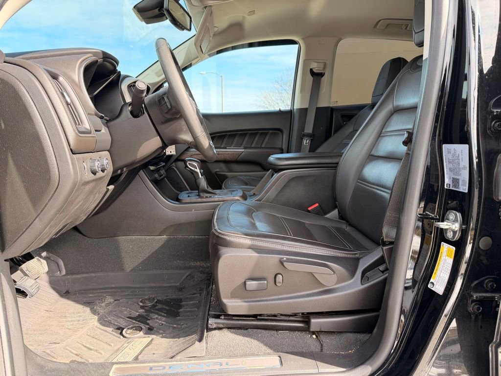 Used 2022 GMC Canyon Denali image 24