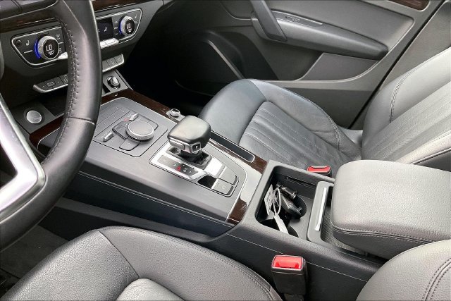Used 2019 Audi Q5 2.0T Premium Plus w/ Convenience Package AWD/4WD image 17