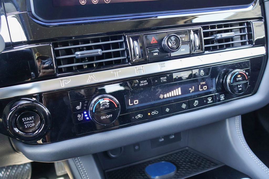 New 2026 Nissan Pathfinder Platinum image 13