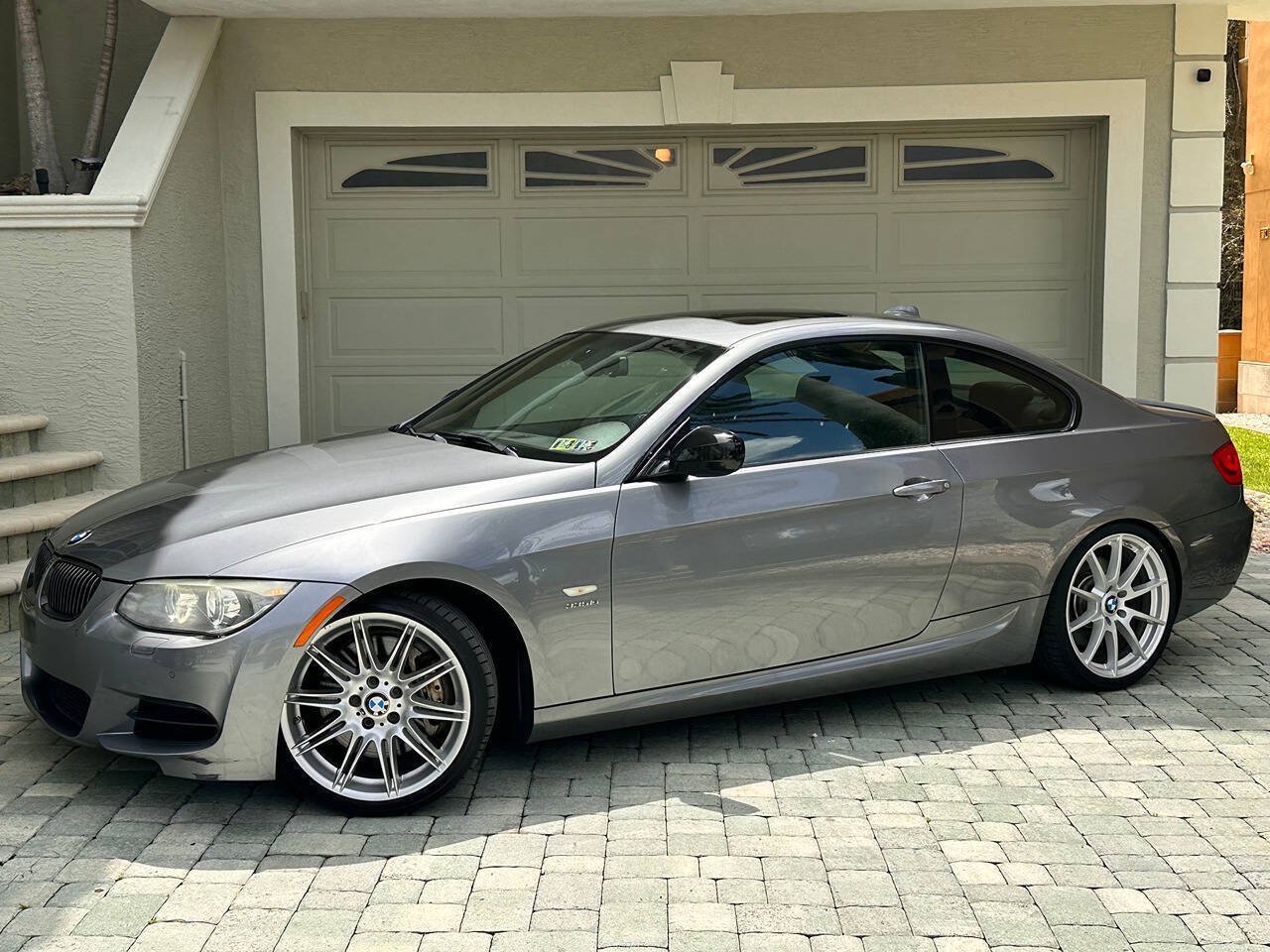 Used 2011 BMW 335is Coupe RWD image 4