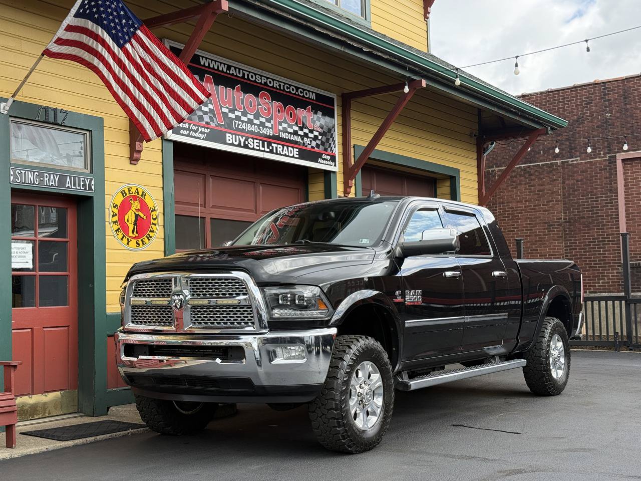 Used 2015 RAM 2500 Laramie AWD/4WD image 1