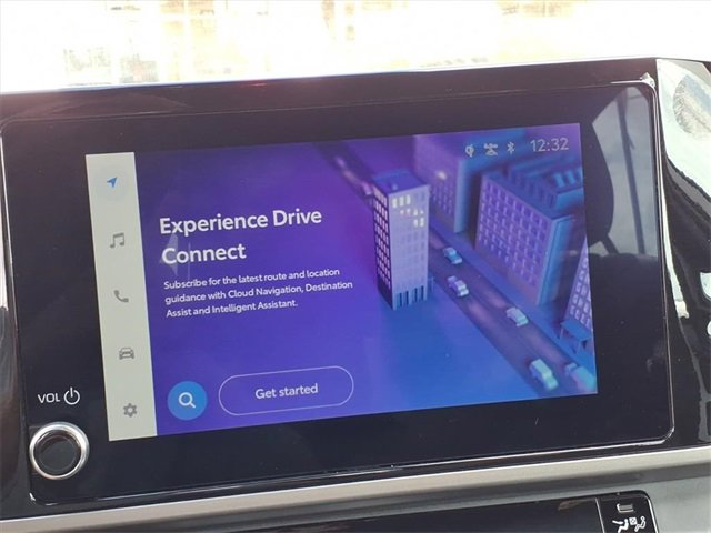 Used 2025 Toyota Camry SE image 5