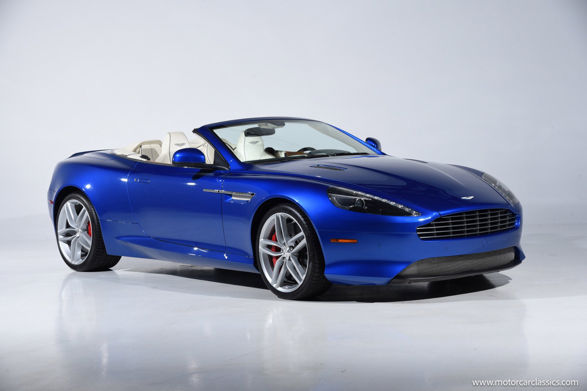 Used 2014 Aston Martin DB9 Volante image 1