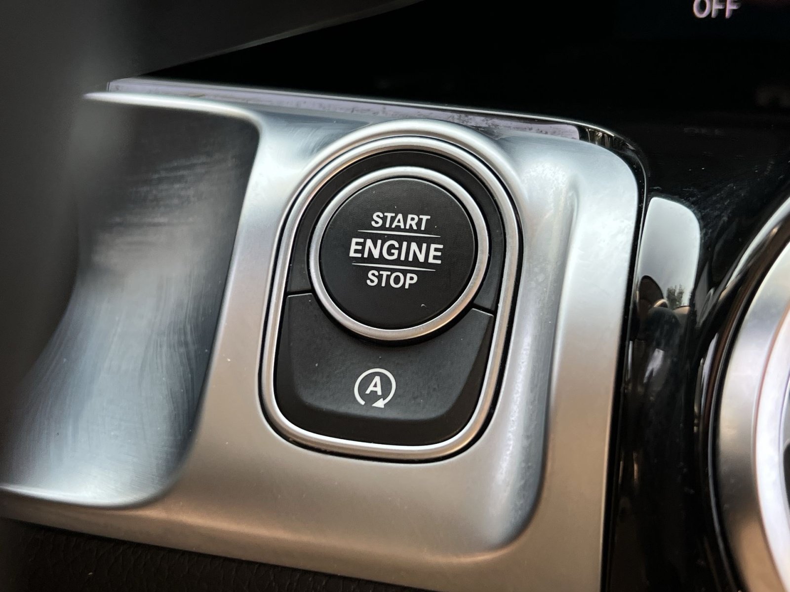 Certified 2022 Mercedes-Benz GLB 250 4MATIC image 38