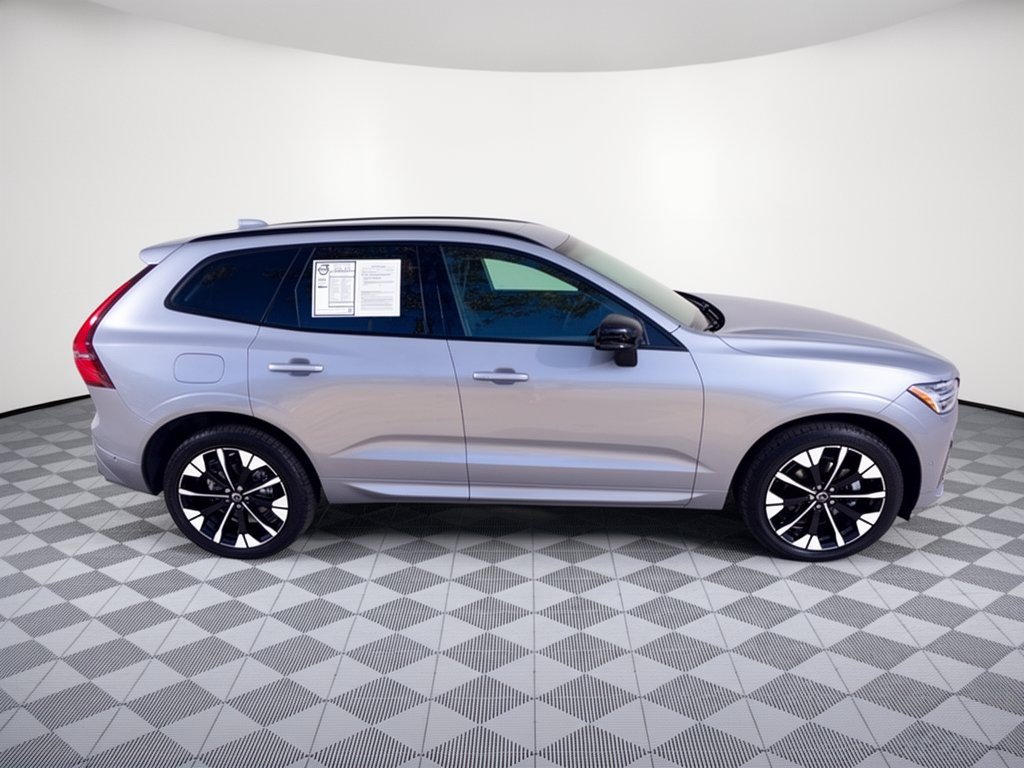 Certified 2026 Volvo XC60 B5 Plus AWD/4WD image 8