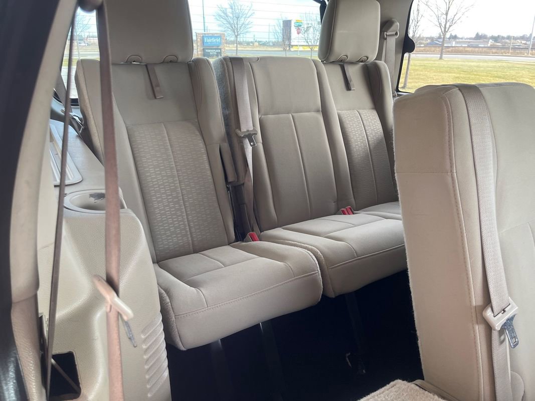 Used 2012 Ford Expedition XL image 19