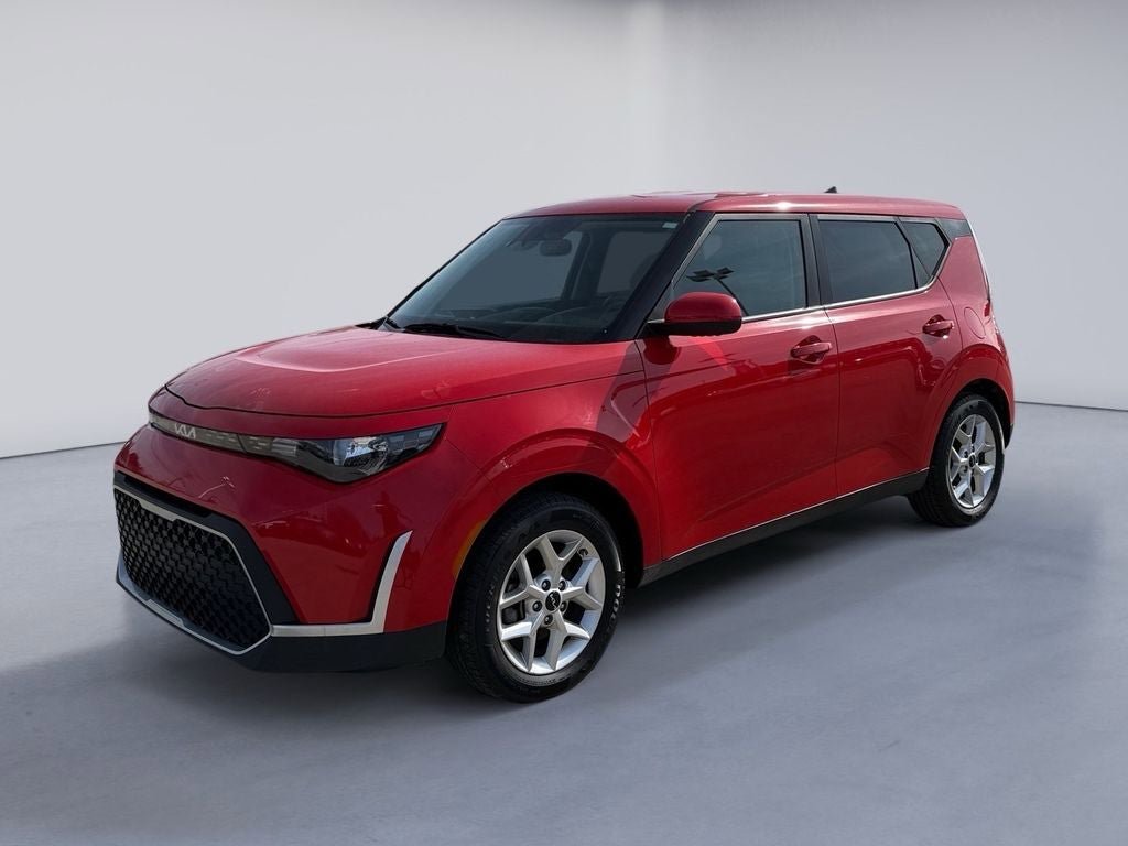 Used 2023 Kia Soul LX w/ LX Technology Package image 1