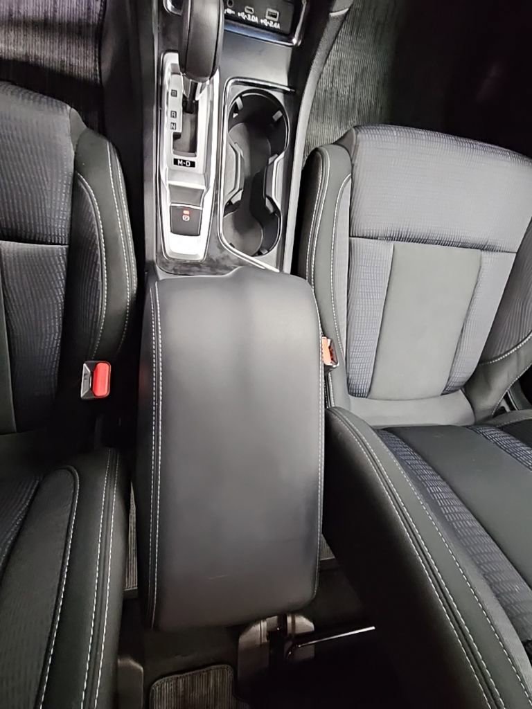 Used 2024 Subaru Ascent Premium w/ Convenience Package image 21