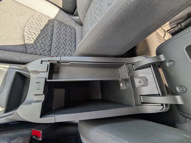 Used 2023 Chevrolet Equinox LT w/ LPO, Floor Liner Package AWD/4WD image 15