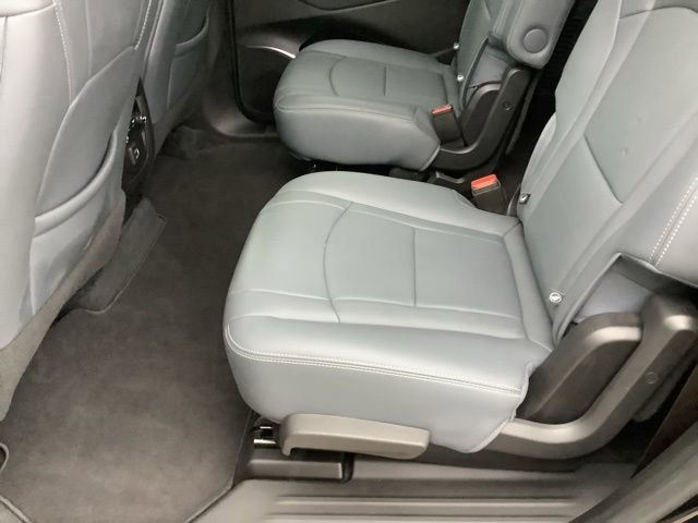 Used 2022 Buick Enclave Essence w/ Sport Touring Edition image 10