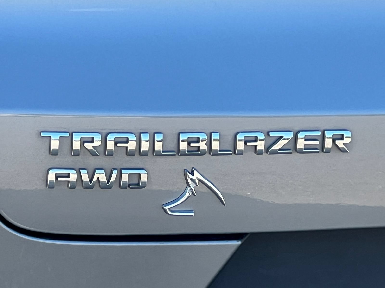 Certified 2024 Chevrolet TrailBlazer LT w/ LT Cold Weather Package AWD/4WD image 2