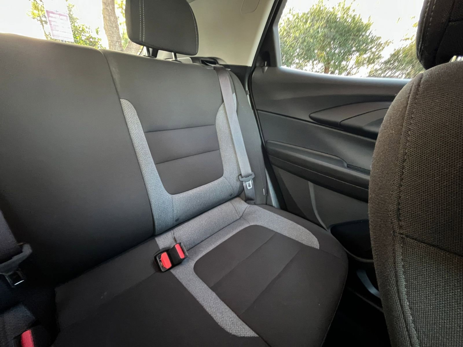 Used 2025 Chevrolet TrailBlazer LT image 35