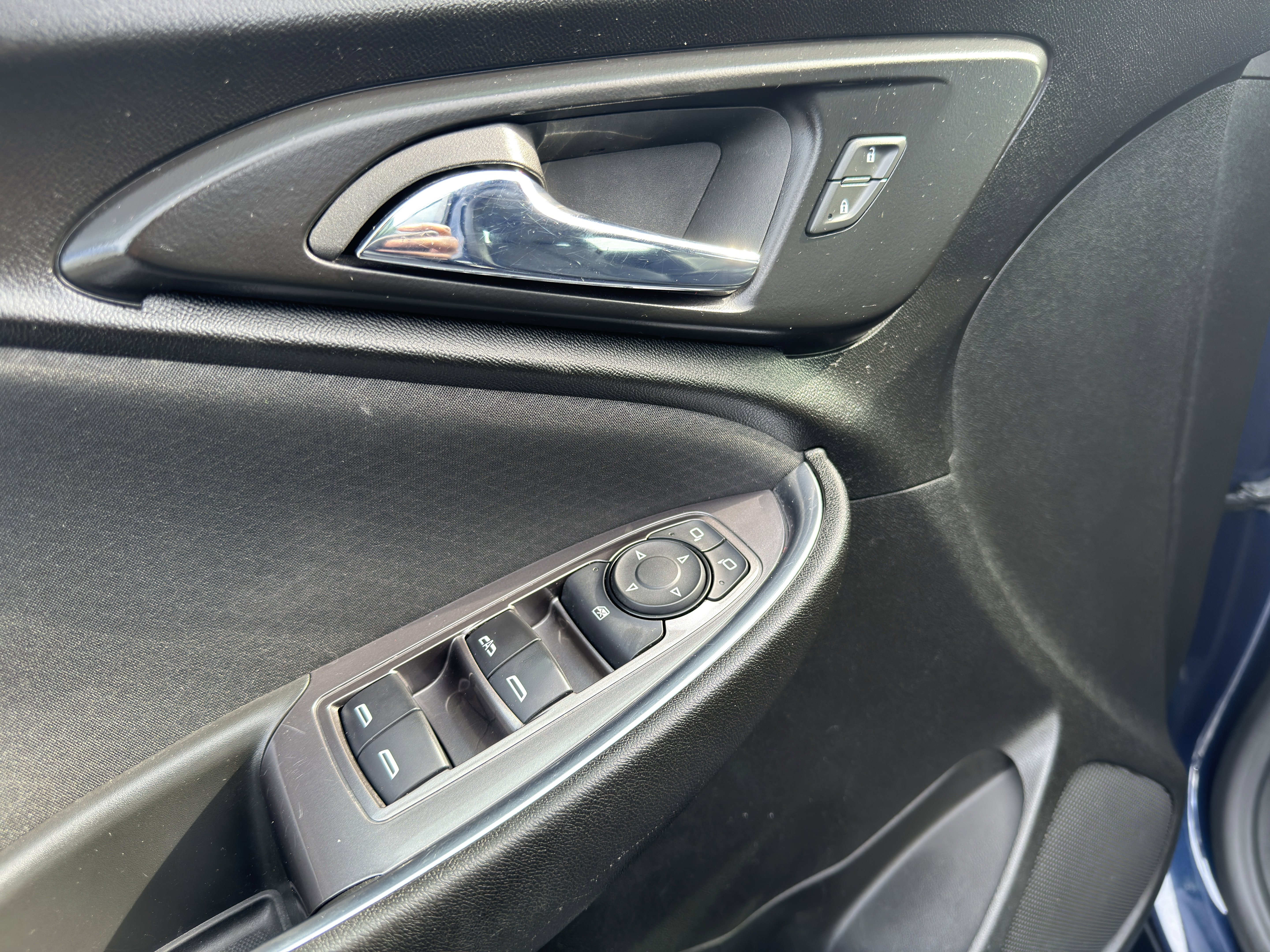 Used 2022 Chevrolet Malibu LT image 11