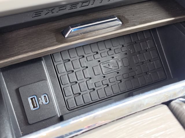 Used 2024 Ford Expedition Max Limited AWD/4WD image 44