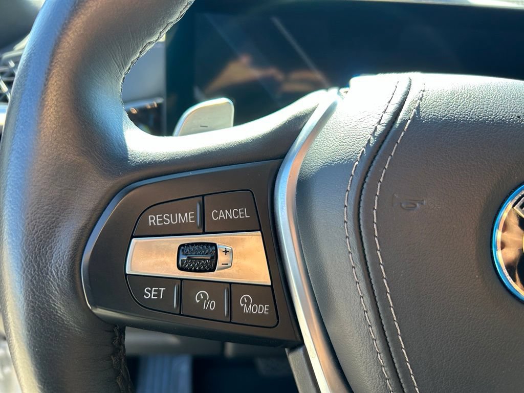 Used 2025 BMW X5 xDrive50e AWD/4WD image 14