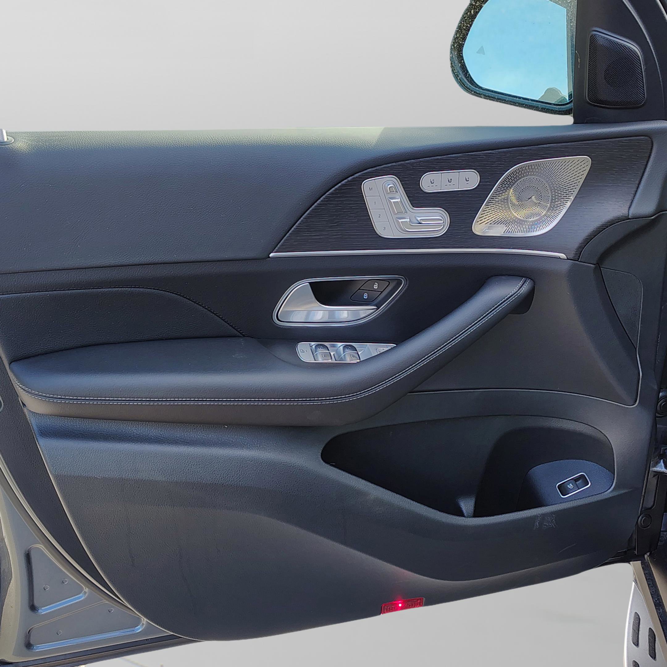 Certified 2026 Mercedes-Benz GLS 450 4MATIC image 30