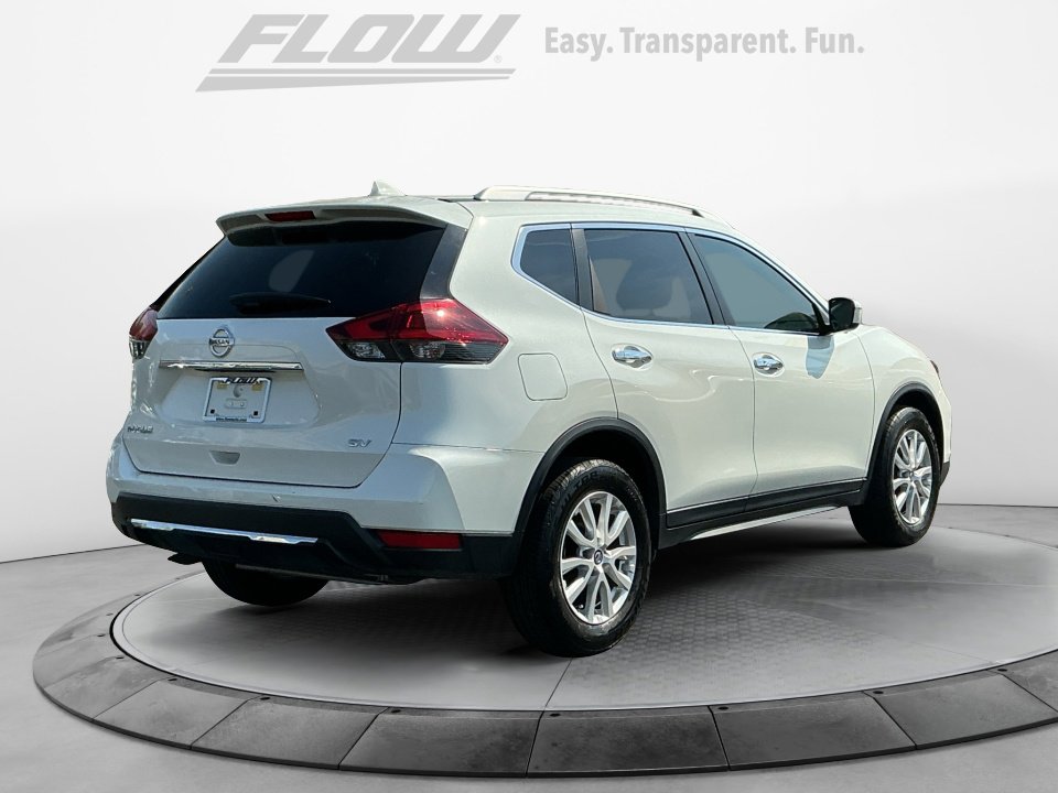 Used 2018 Nissan Rogue SV image 9