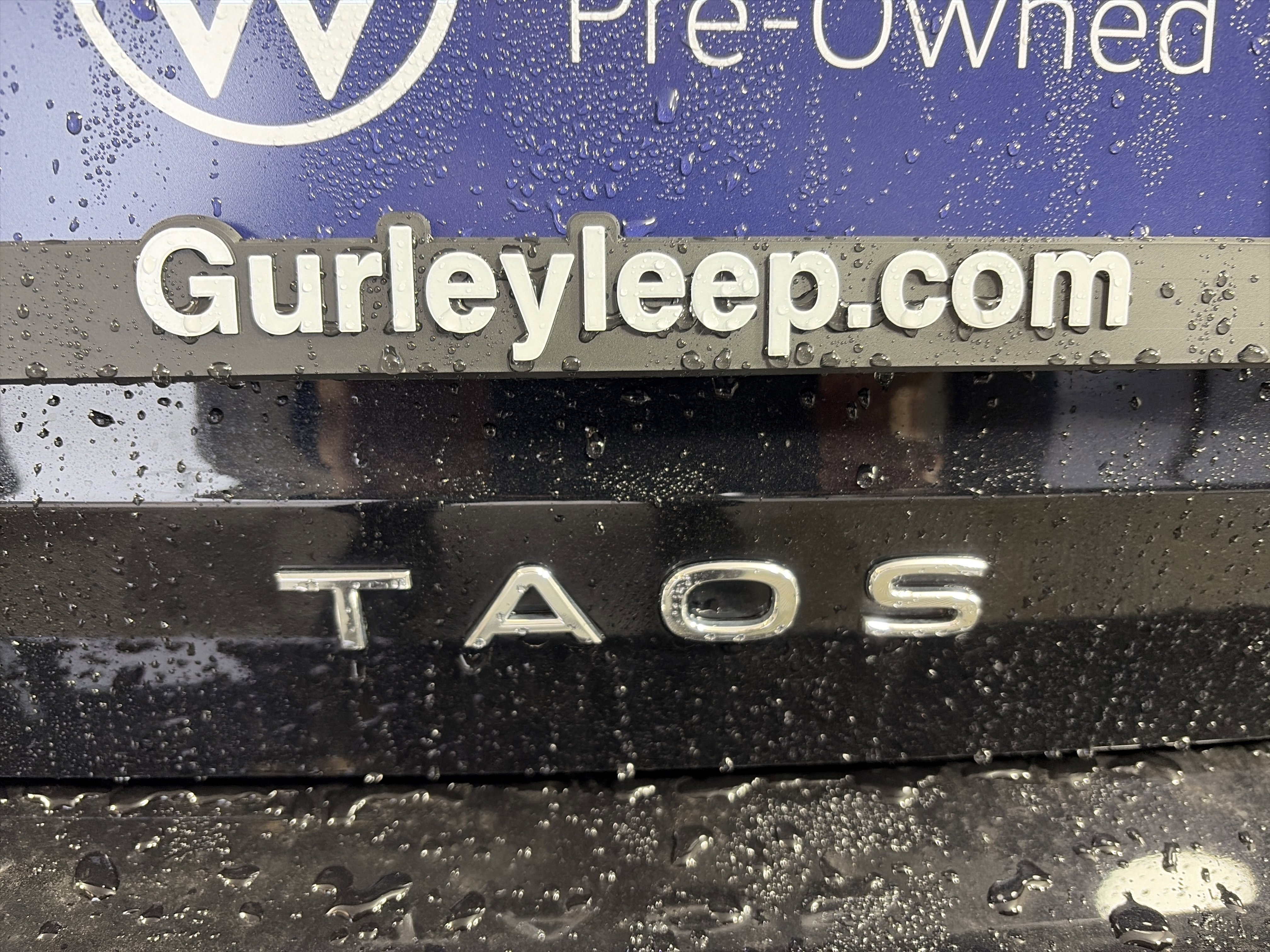 Used 2024 Volkswagen Taos SE w/ Panoramic Sunroof Package image 16