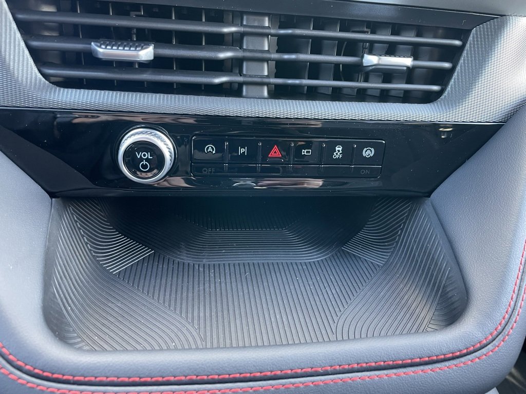 New 2026 Ford Explorer ST-Line w/ ST-Line Street Pack image 13