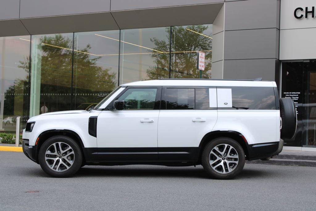 Certified 2024 Land Rover Defender 130 X-Dynamic SE AWD/4WD image 6