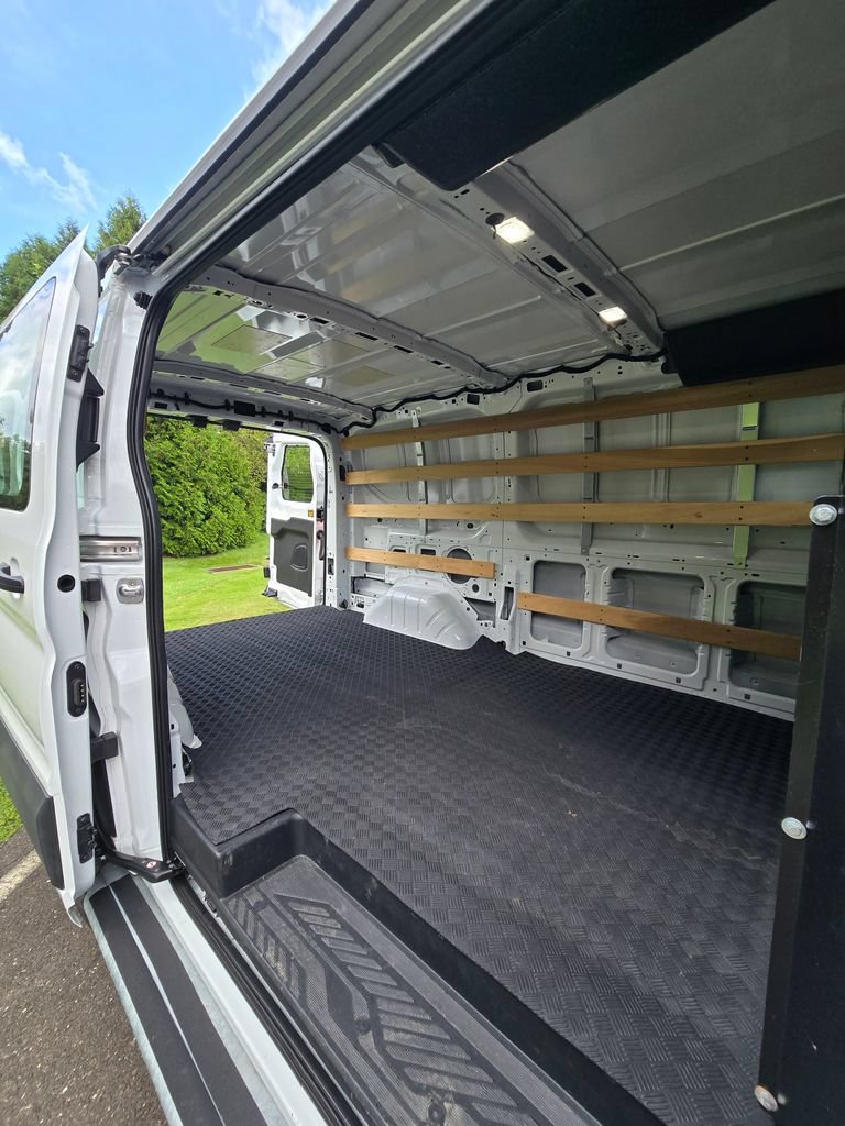 Used 2025 Ford Transit 250 Low Roof w/ Exterior Upgrade Package RWD image 5