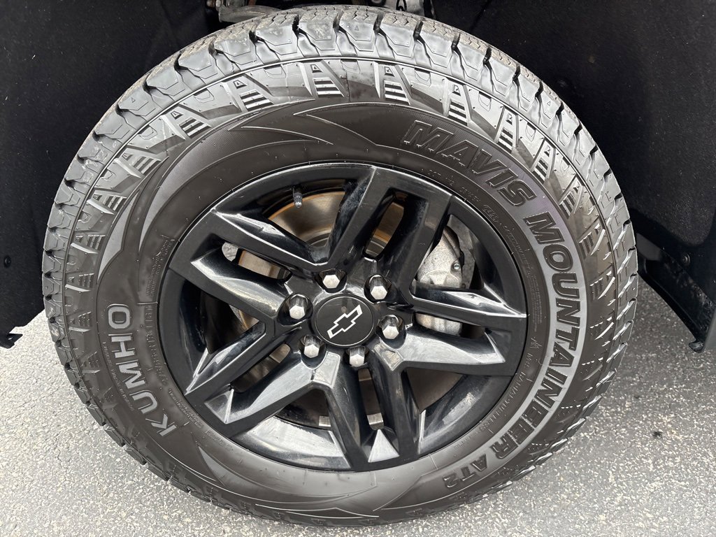 Used 2020 Chevrolet Silverado 1500 LT Trail Boss image 13