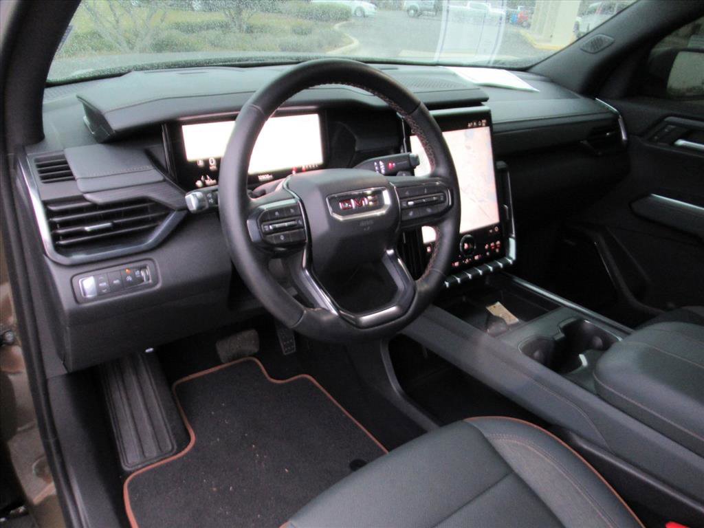 Used 2025 GMC Acadia AT4 AWD/4WD image 16