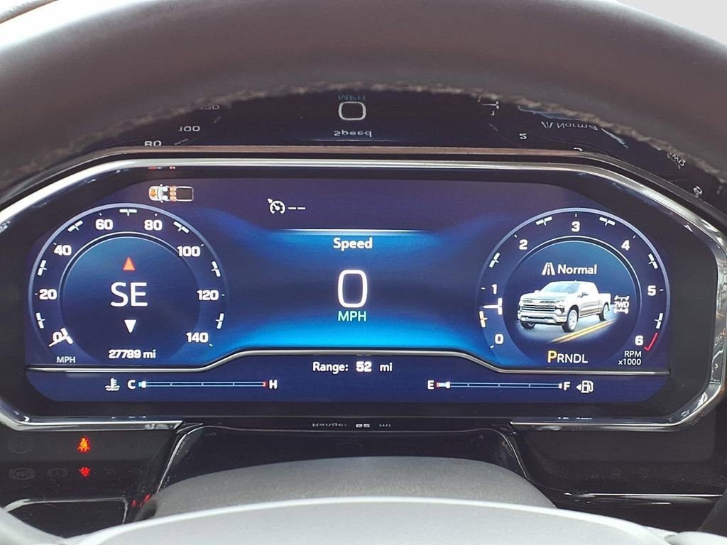 Used 2024 Chevrolet Silverado 1500 LT AWD/4WD image 25