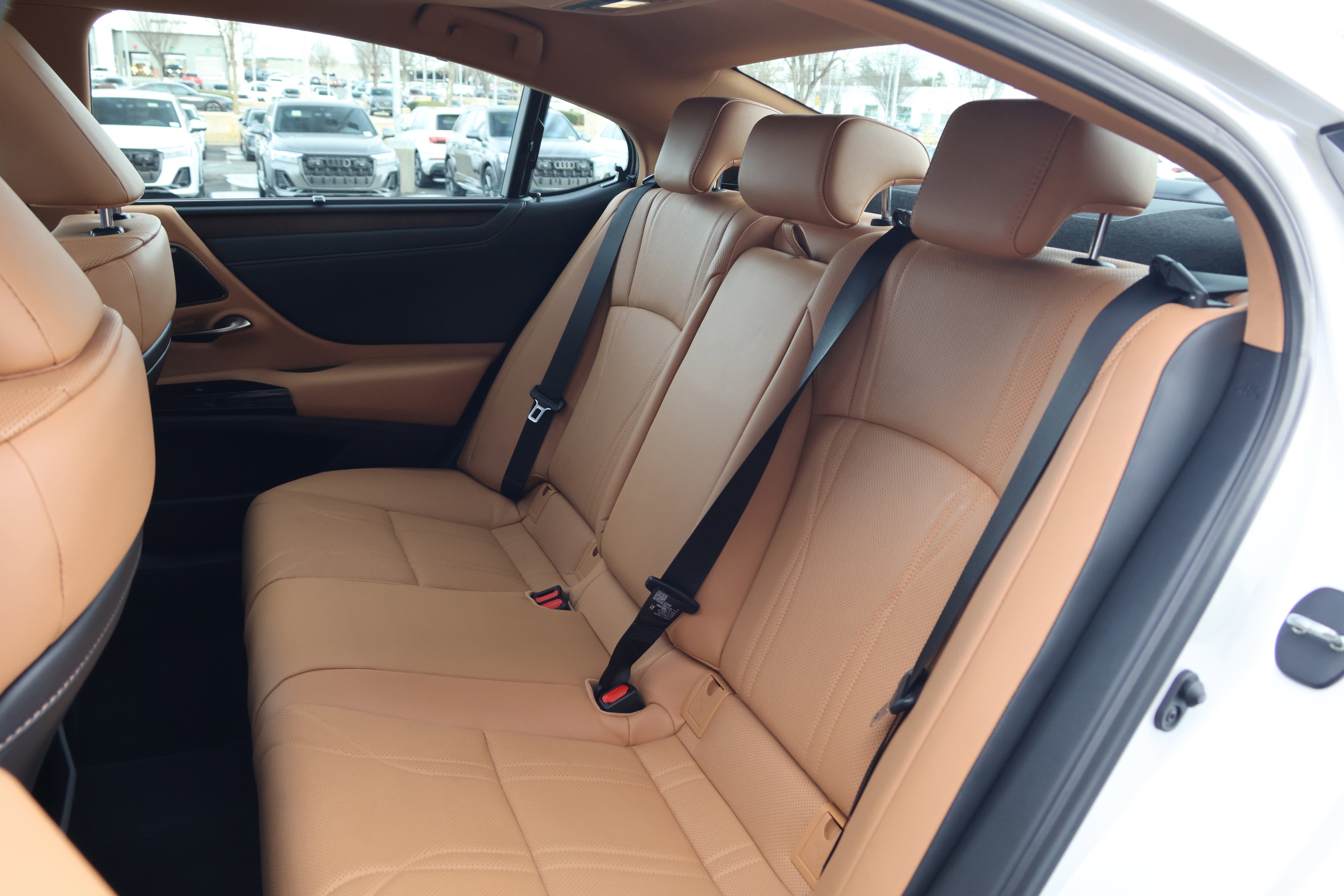 Certified 2024 Lexus ES 350 Ultra Luxury image 36