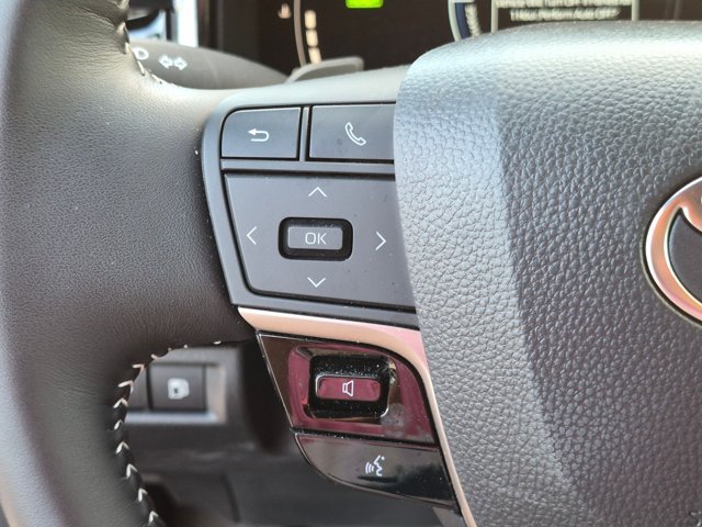 Used 2026 Toyota Camry SE FWD image 15