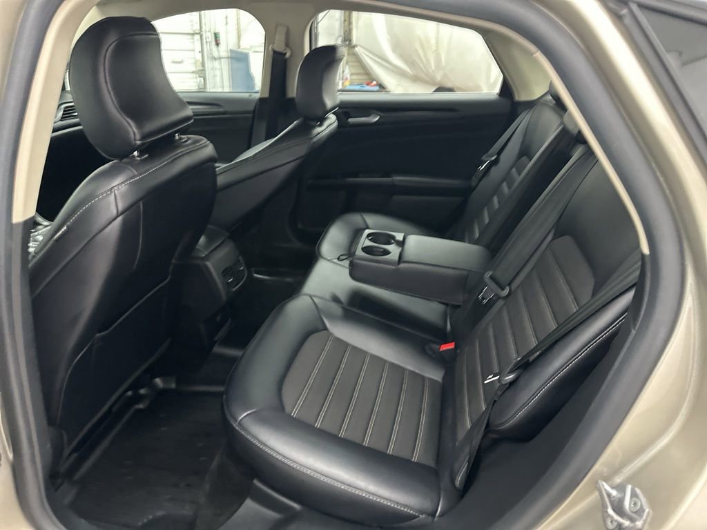 Used 2018 Ford Fusion SE w/ Equipment Group 201A image 22