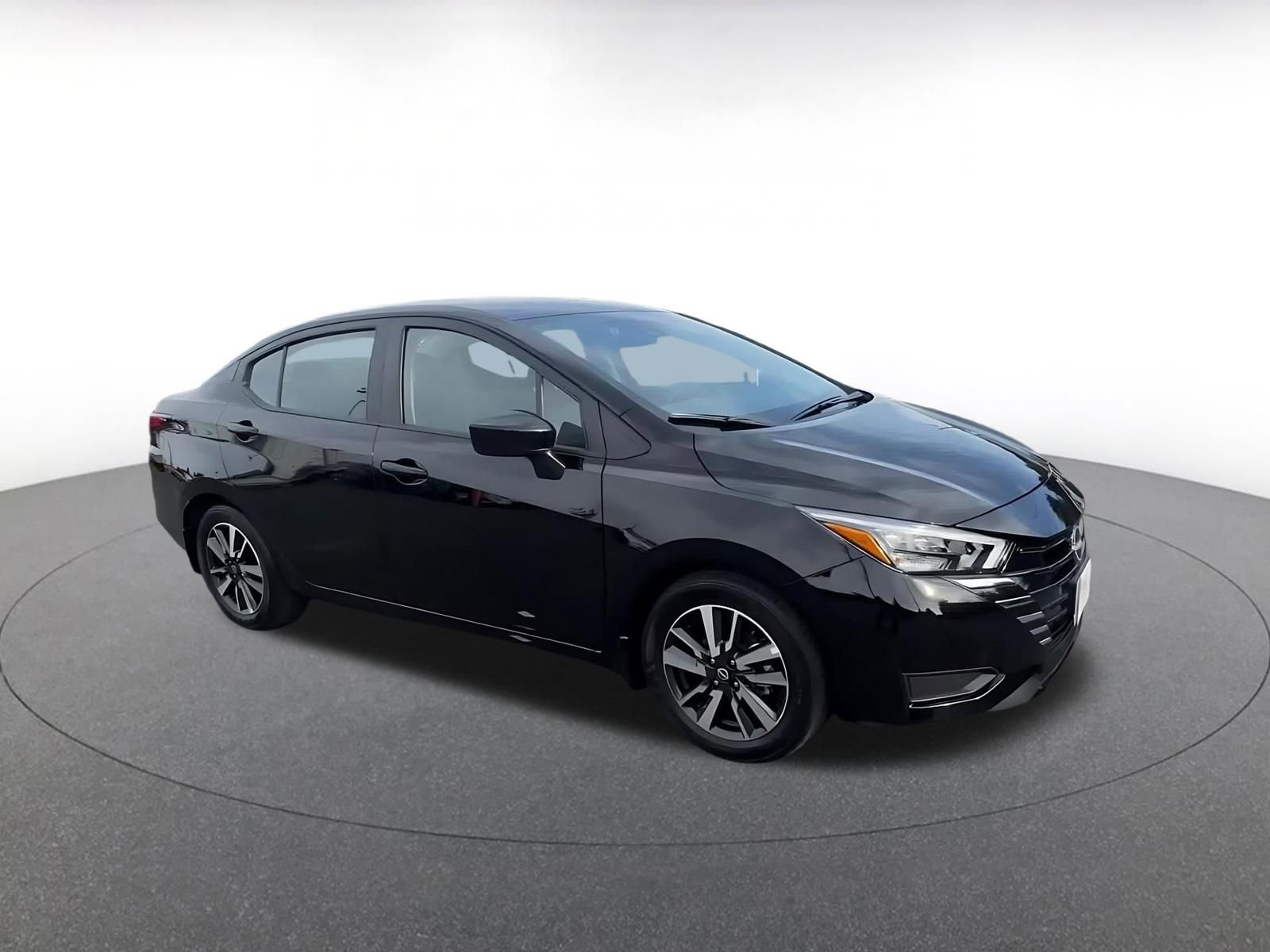 Used 2025 Nissan Versa SV w/ Trunk Package image 2