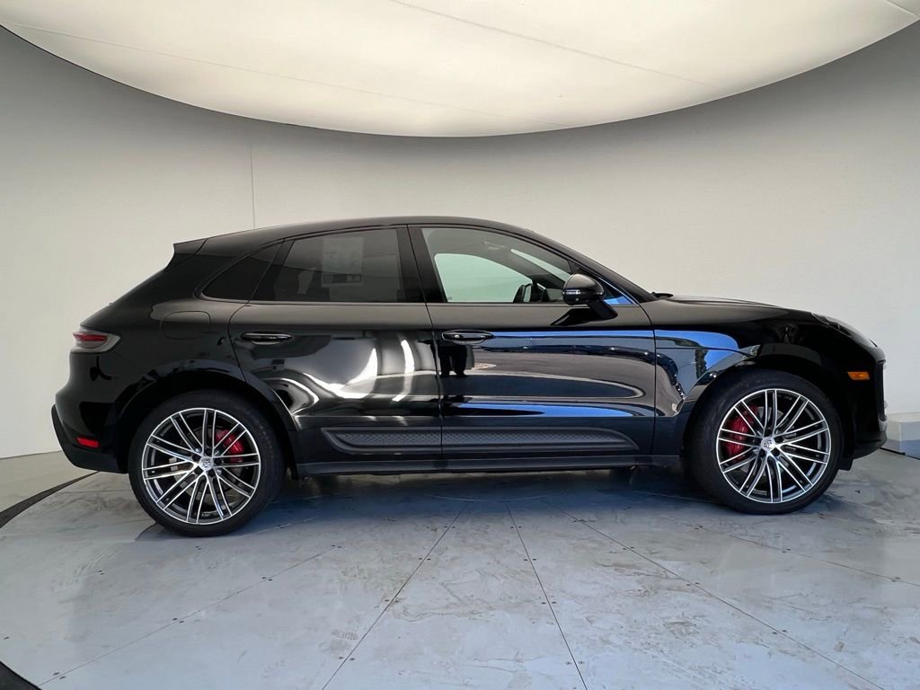 Certified 2023 Porsche Macan S AWD/4WD image 23