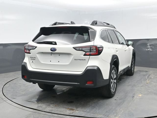 Used 2025 Subaru Outback Premium image 17