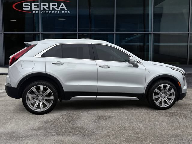Used 2021 Cadillac XT4 Premium Luxury w/ Cold Weather Package AWD/4WD image 6