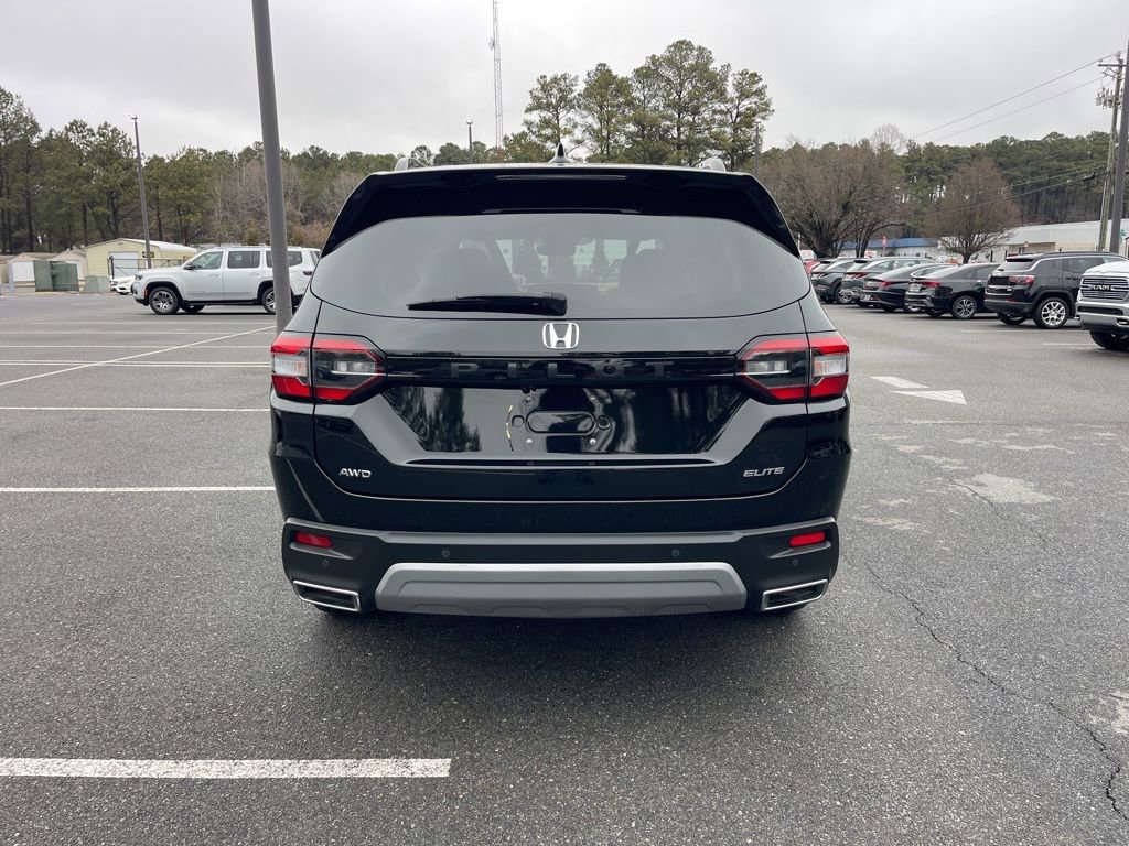 Used 2025 Honda Pilot Elite image 6