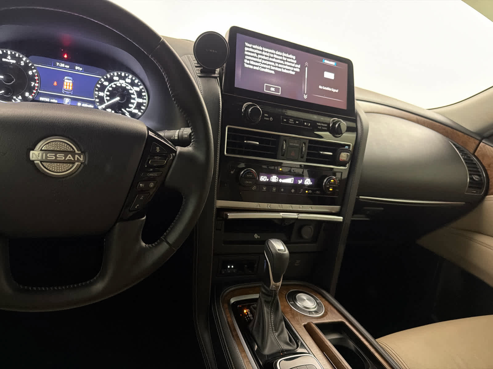 Used 2022 Nissan Armada SL RWD image 19