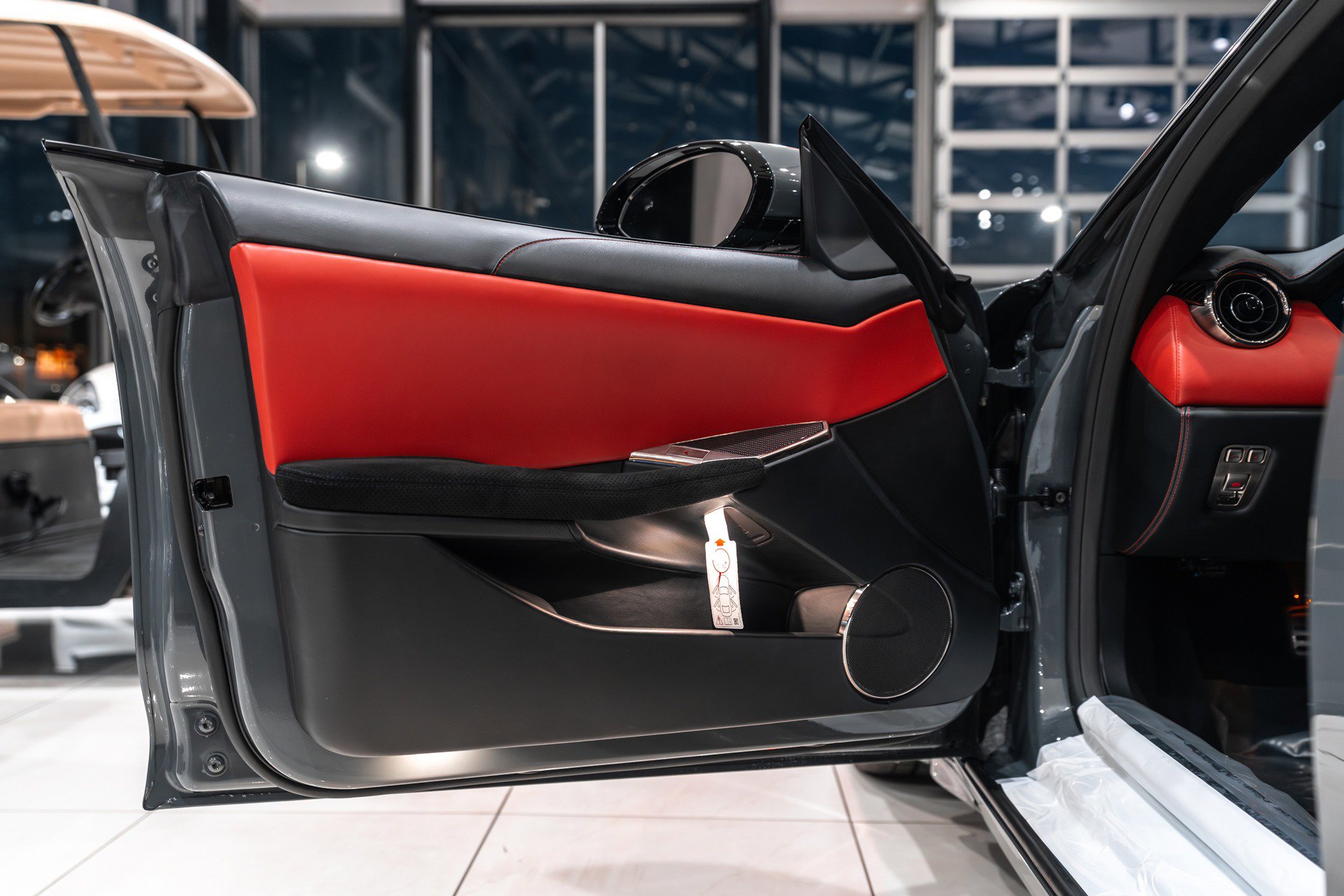 Used 2025 Karma Revero Luxury image 35