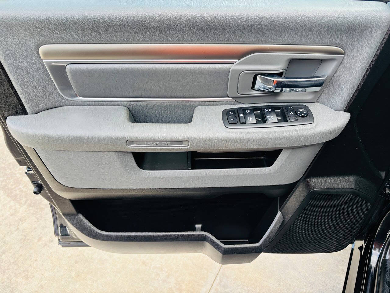 Used 2019 RAM 1500 Big Horn AWD/4WD image 30